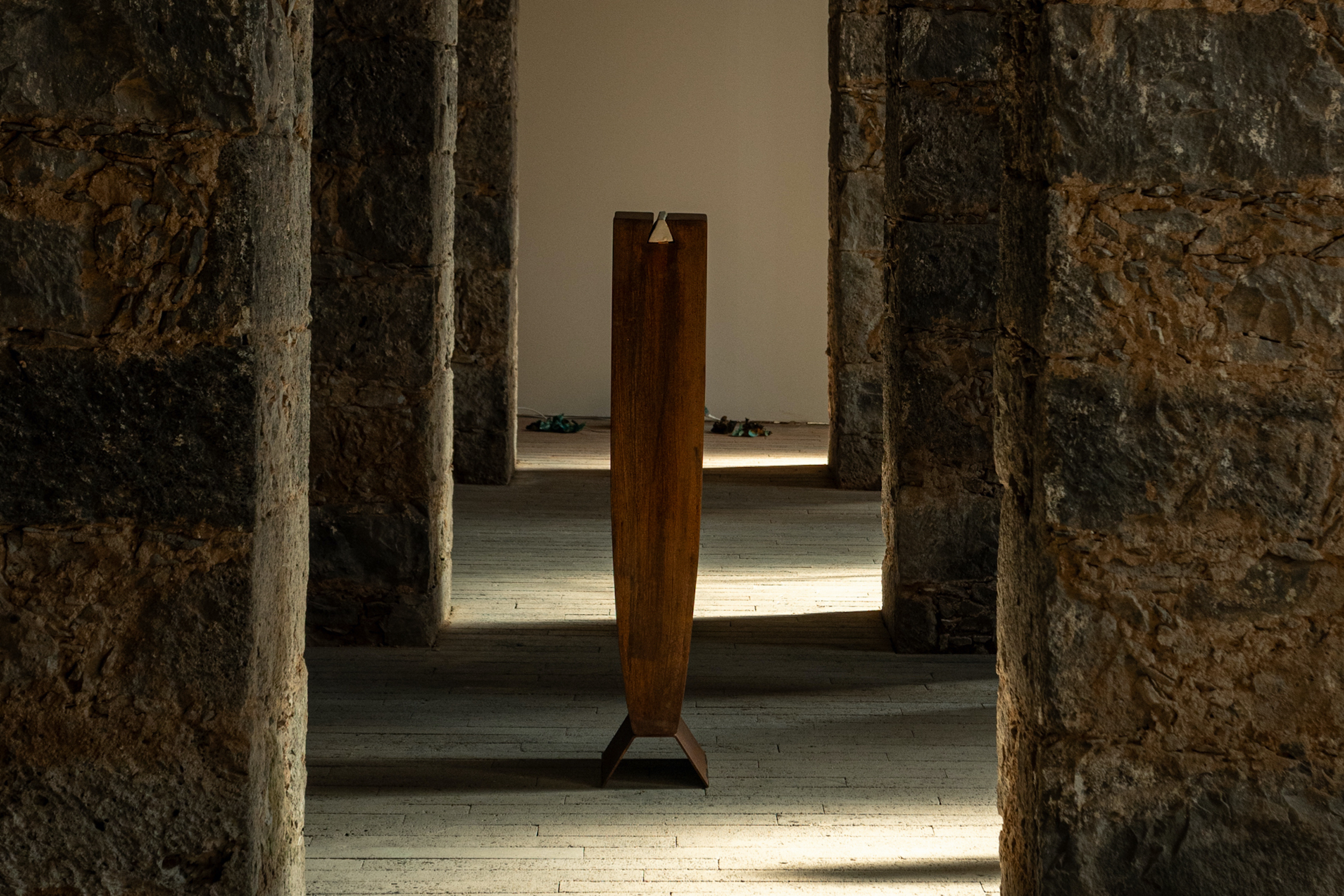Gestures of Abundance: Arquipélago