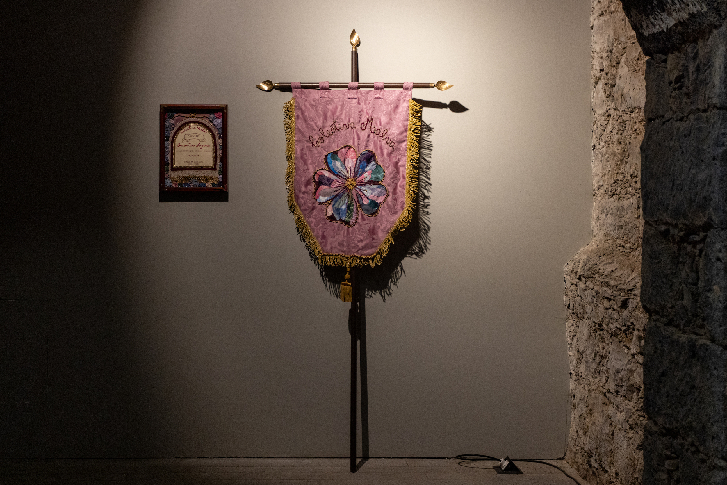 Gestures of Abundance: Arquipélago