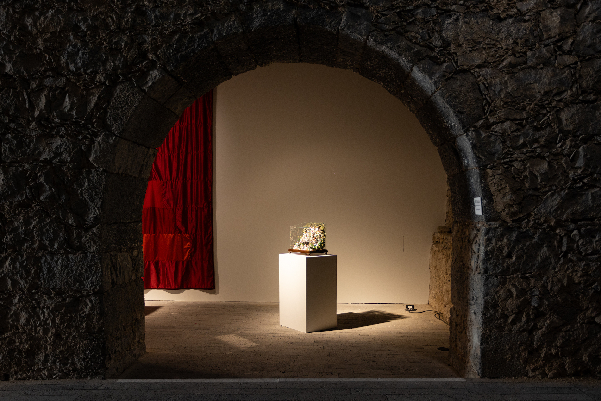 Gestures of Abundance: Arquipélago
